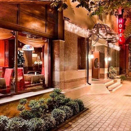 Luna Hotel Chisinau Luaran gambar