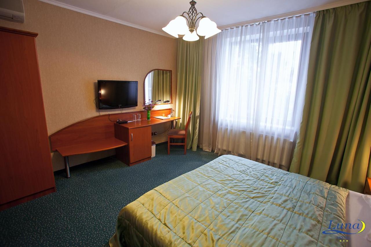 Luna Hotel Chisinau Luaran gambar