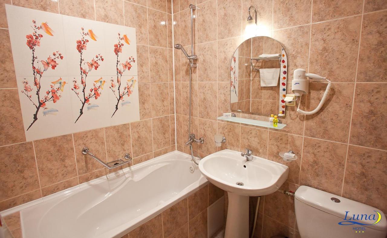 Luna Hotel Chisinau Luaran gambar