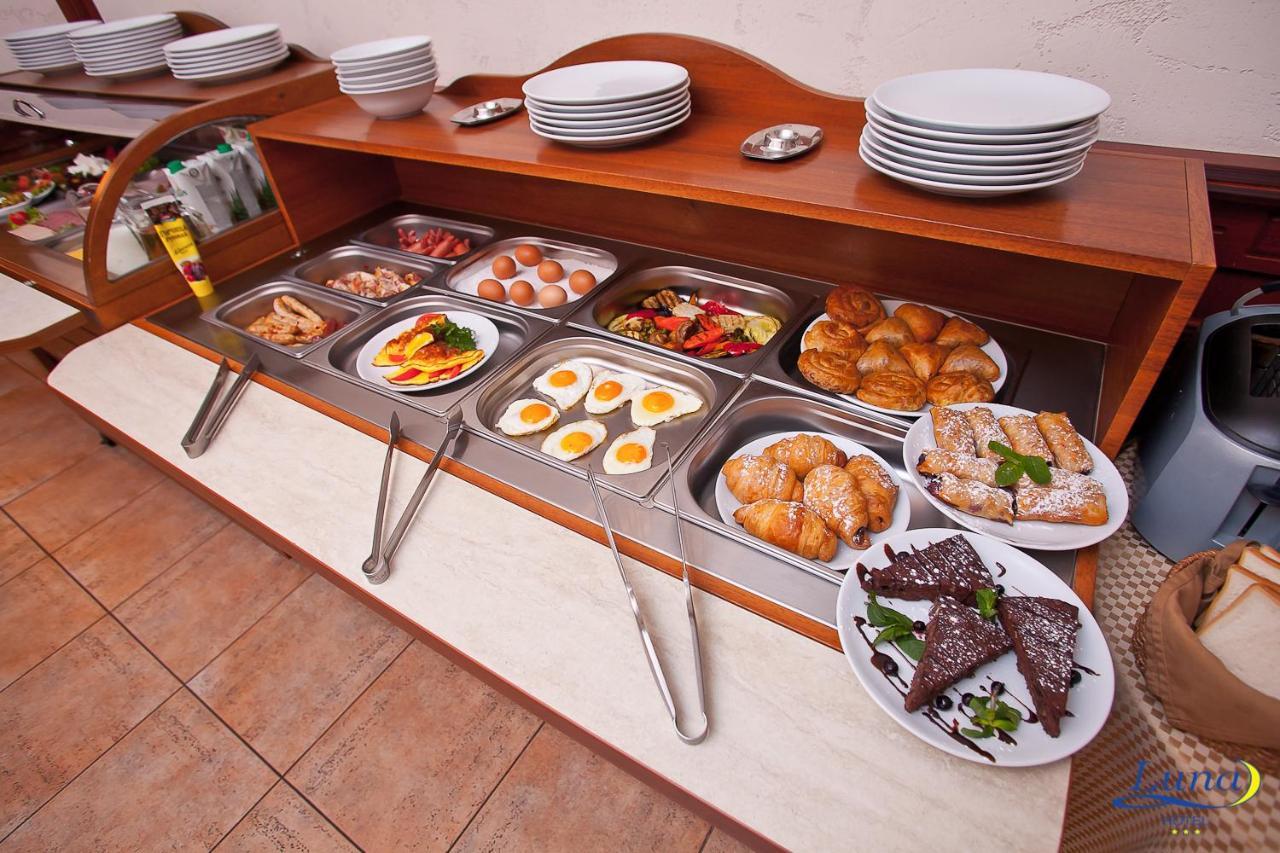 Luna Hotel Chisinau Luaran gambar